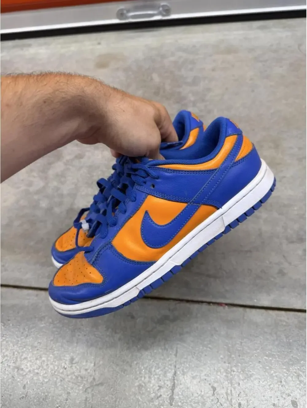 nike dunk low new york knicks orange and blue skate shoes size 8.5 MENS